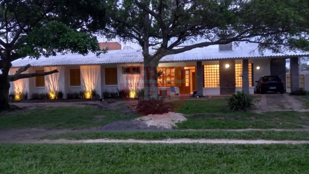 Casa 4 Dormitórios